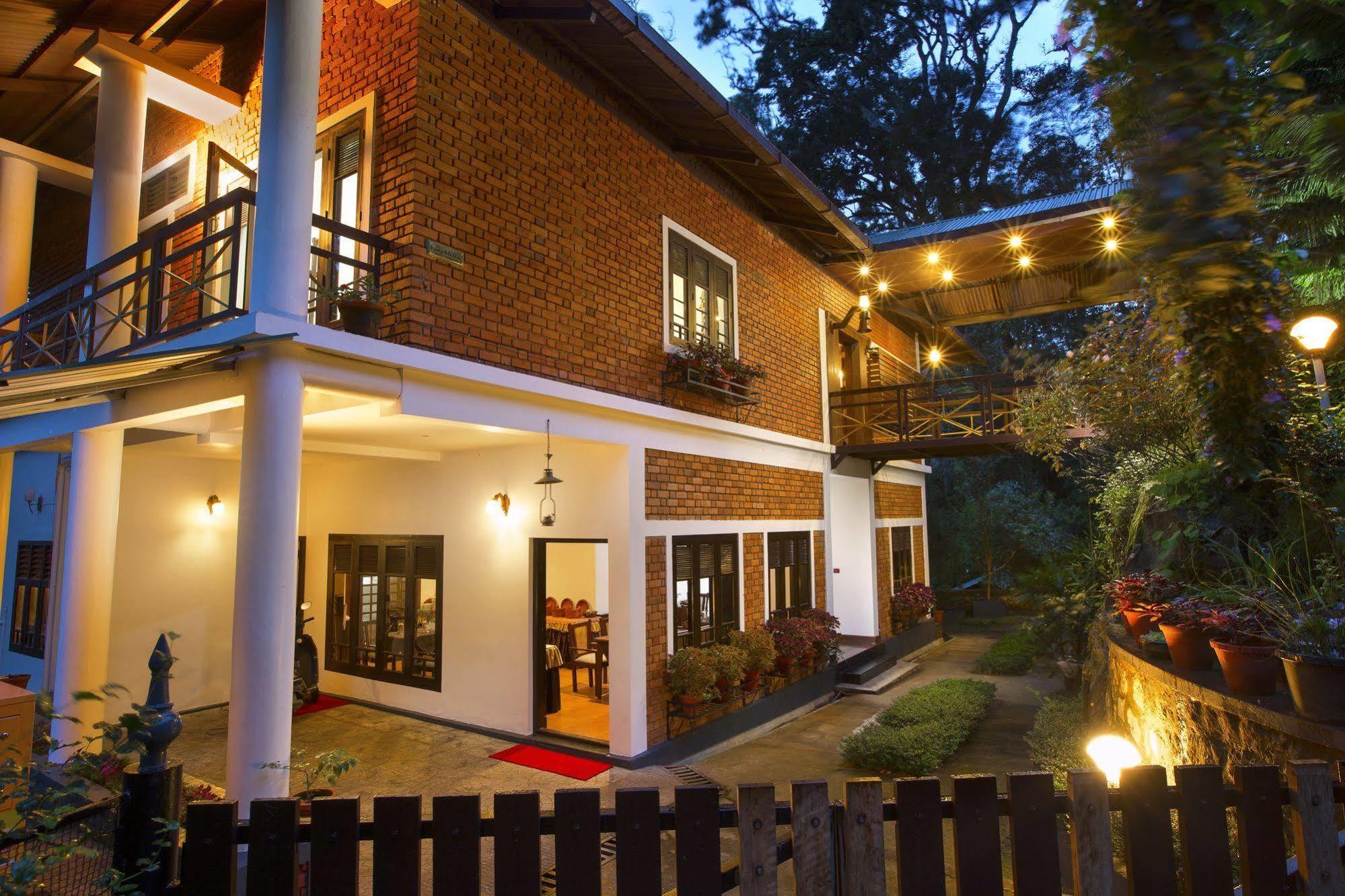 Madhumanthra Resort - Homestay Munnar Exteriör bild