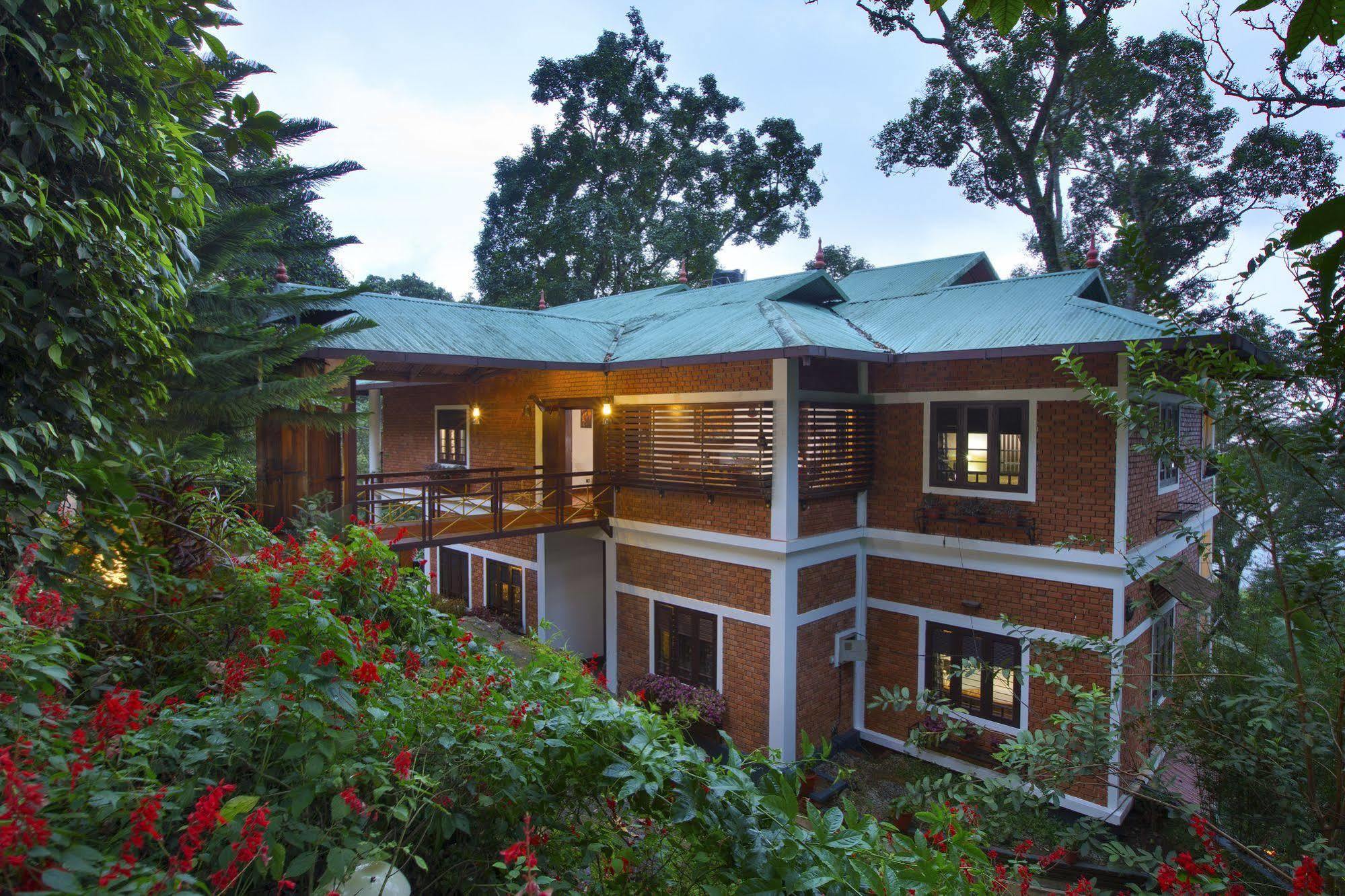 Madhumanthra Resort - Homestay Munnar Exteriör bild
