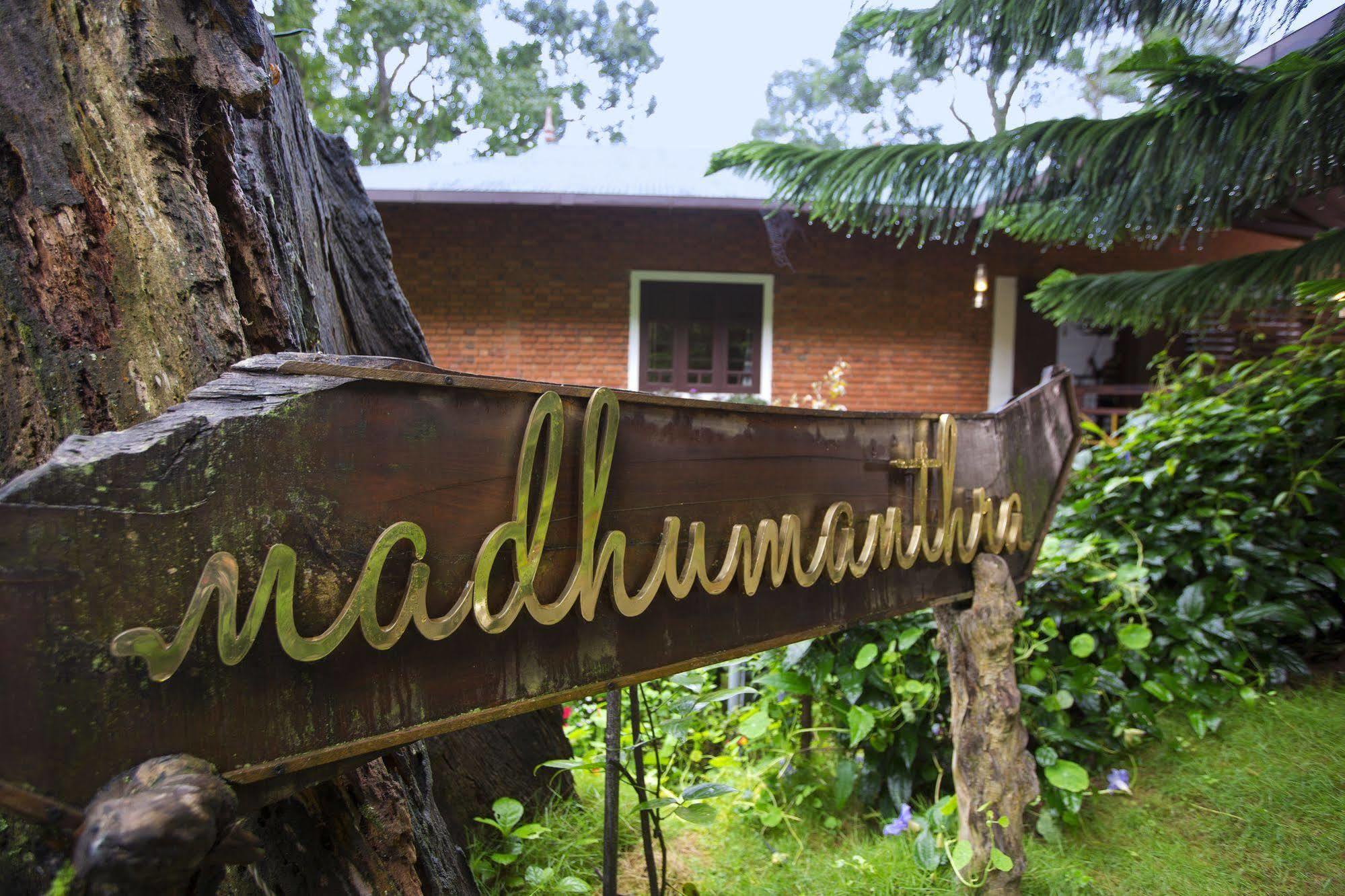 Madhumanthra Resort - Homestay Munnar Exteriör bild