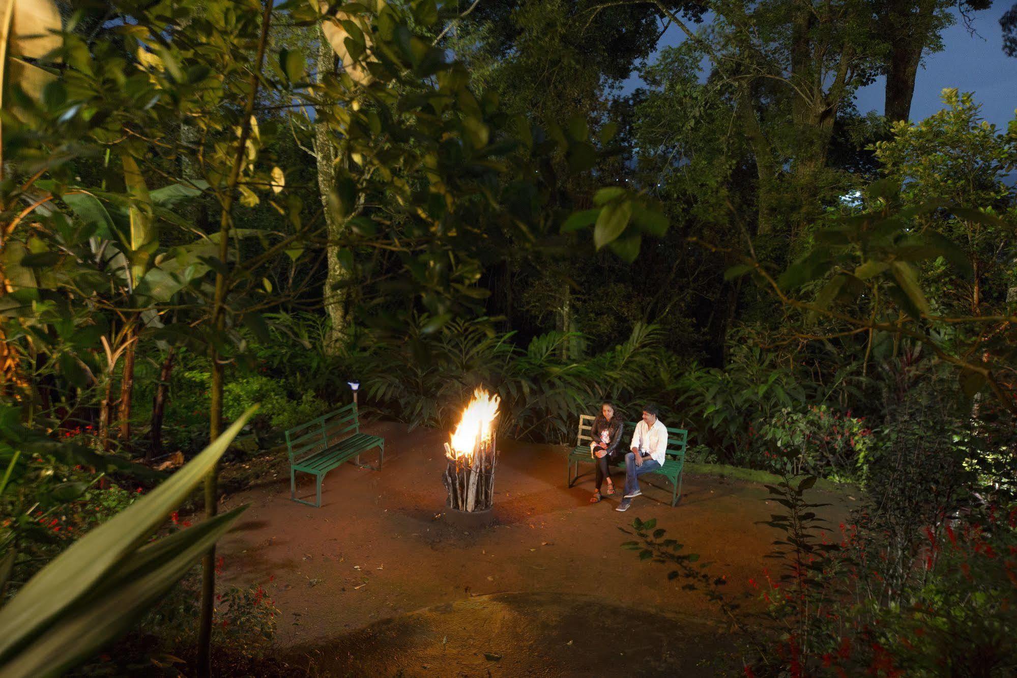 Madhumanthra Resort - Homestay Munnar Exteriör bild
