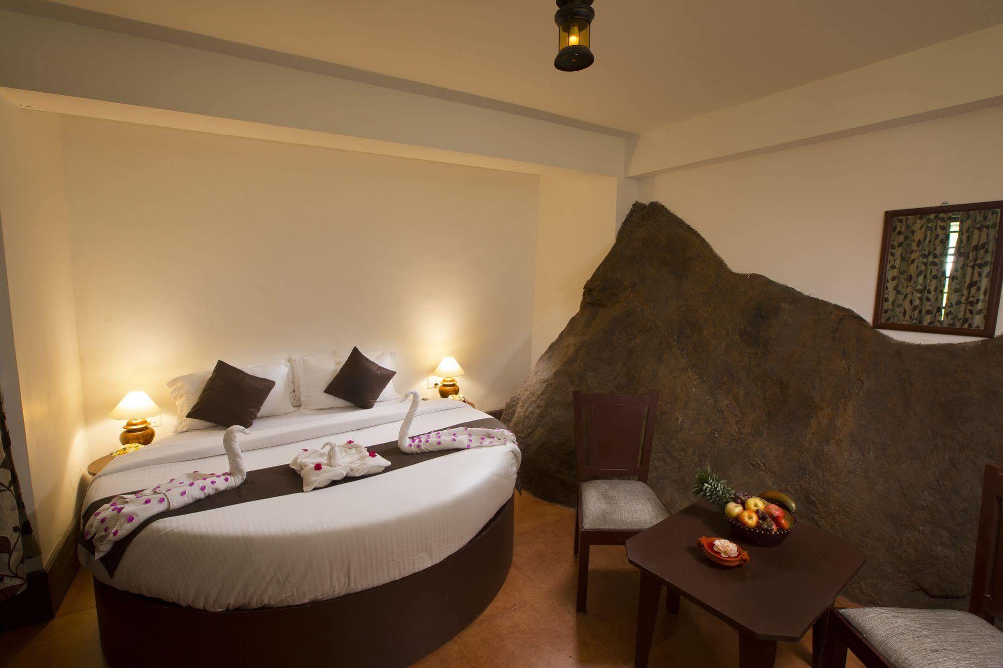 Madhumanthra Resort - Homestay Munnar Exteriör bild