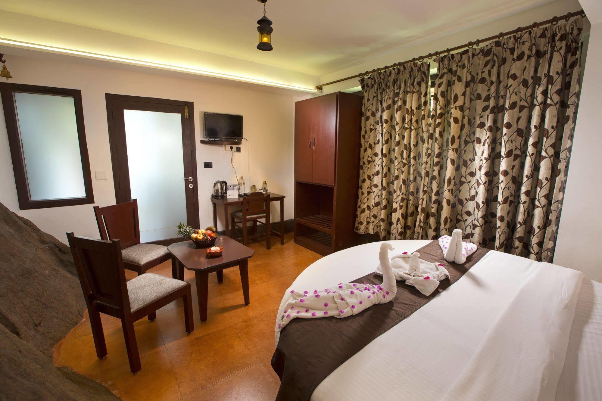 Madhumanthra Resort - Homestay Munnar Exteriör bild