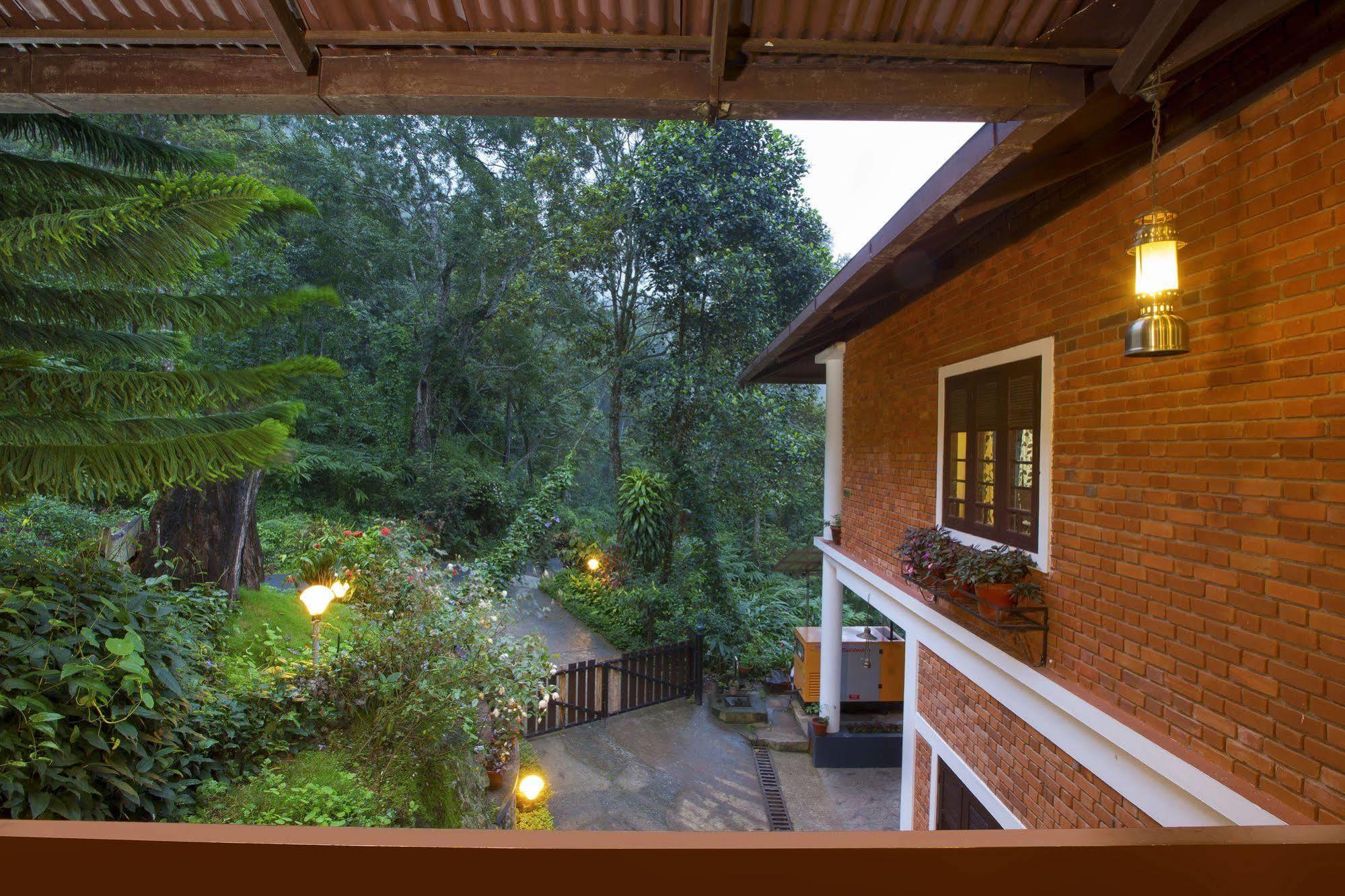 Madhumanthra Resort - Homestay Munnar Exteriör bild