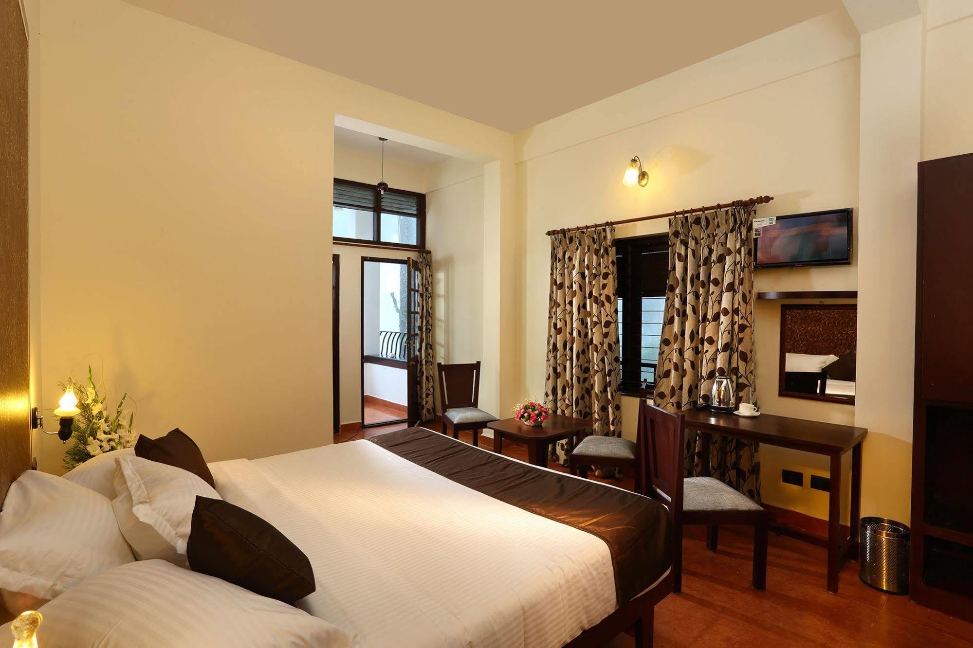 Madhumanthra Resort - Homestay Munnar Exteriör bild